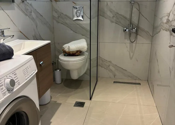 Elision Skála Marión