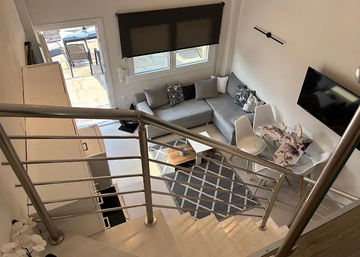 Elision * Skála Marión