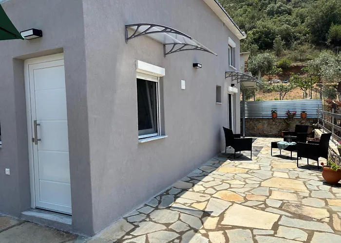 別荘 Elision Skála Marión