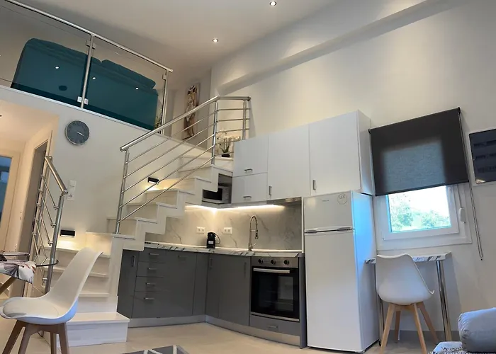 Elision * Skála Marión